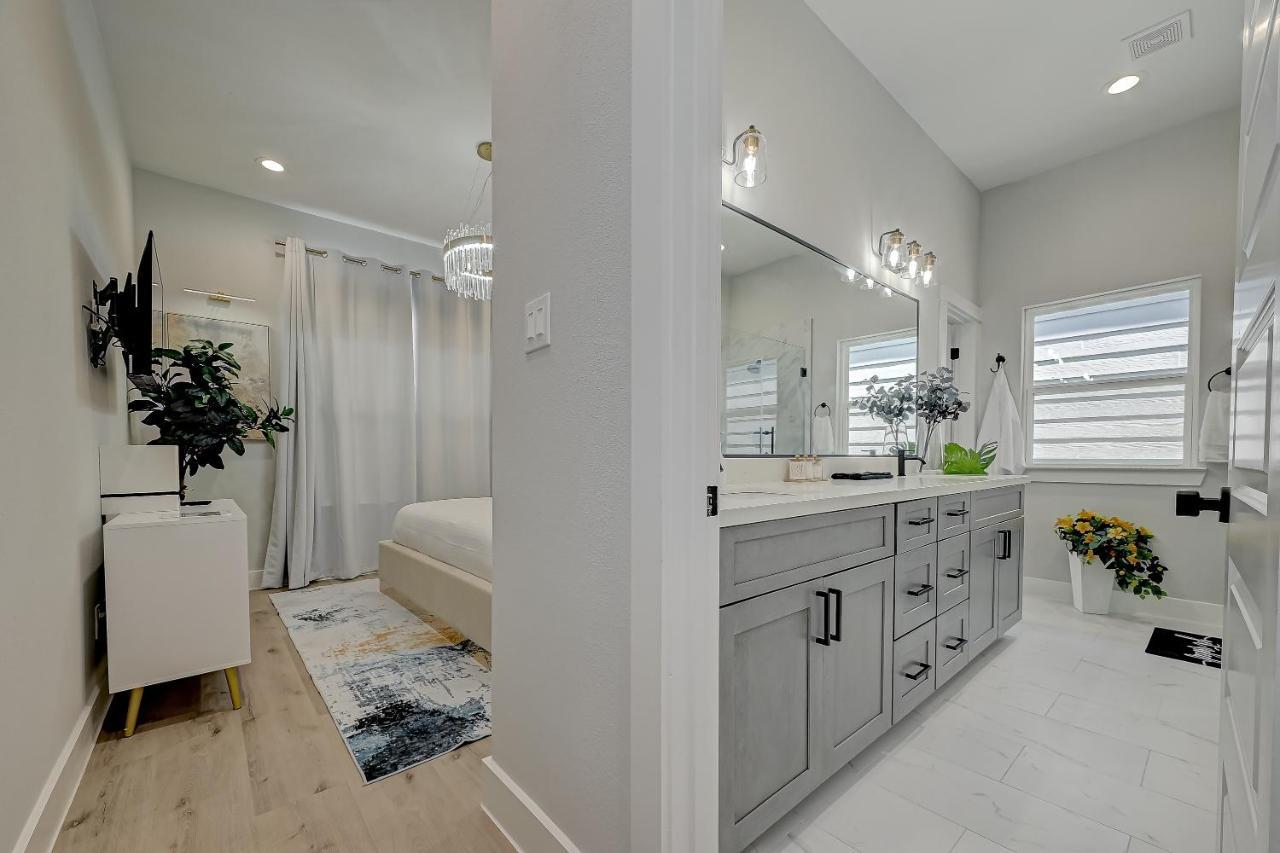 Elegant 3Br Haven- Games, Luxury & Lush Garden Villa Houston Exterior photo
